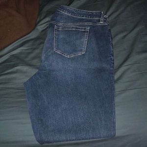 Size 16 barely boot cut jeans